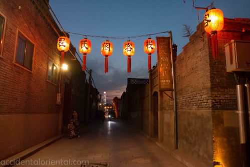 A small lane in Pingyao at night